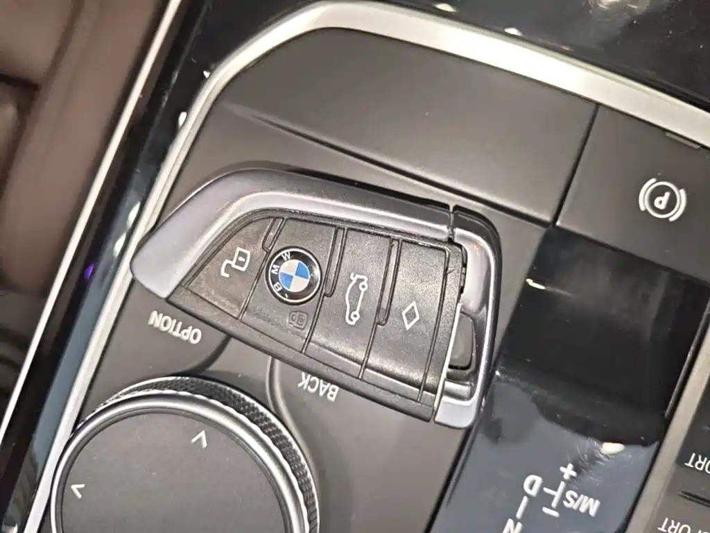 BMW 3 Series 2020 — фото 9
