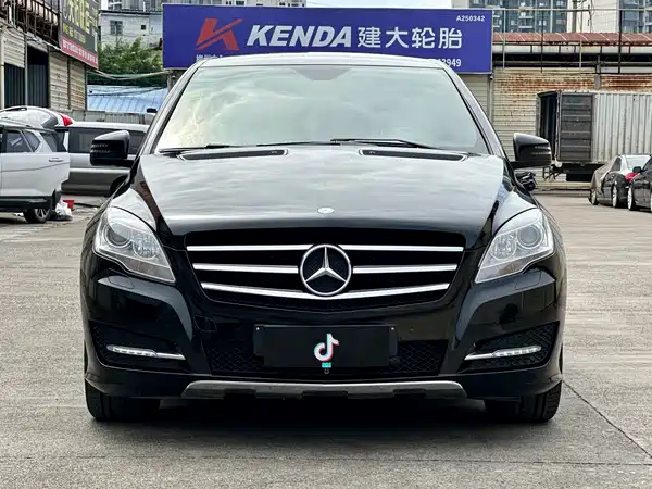 Mercedes-Benz R-Class 2011