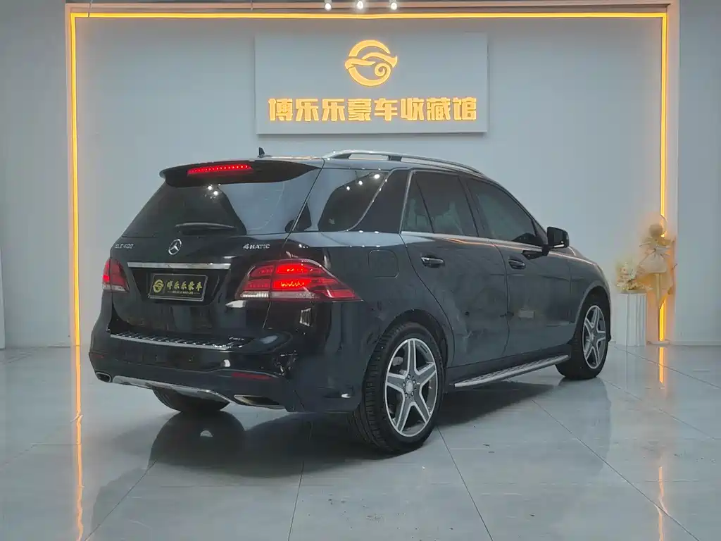 Mercedes-Benz GLE 2016 — фото 14