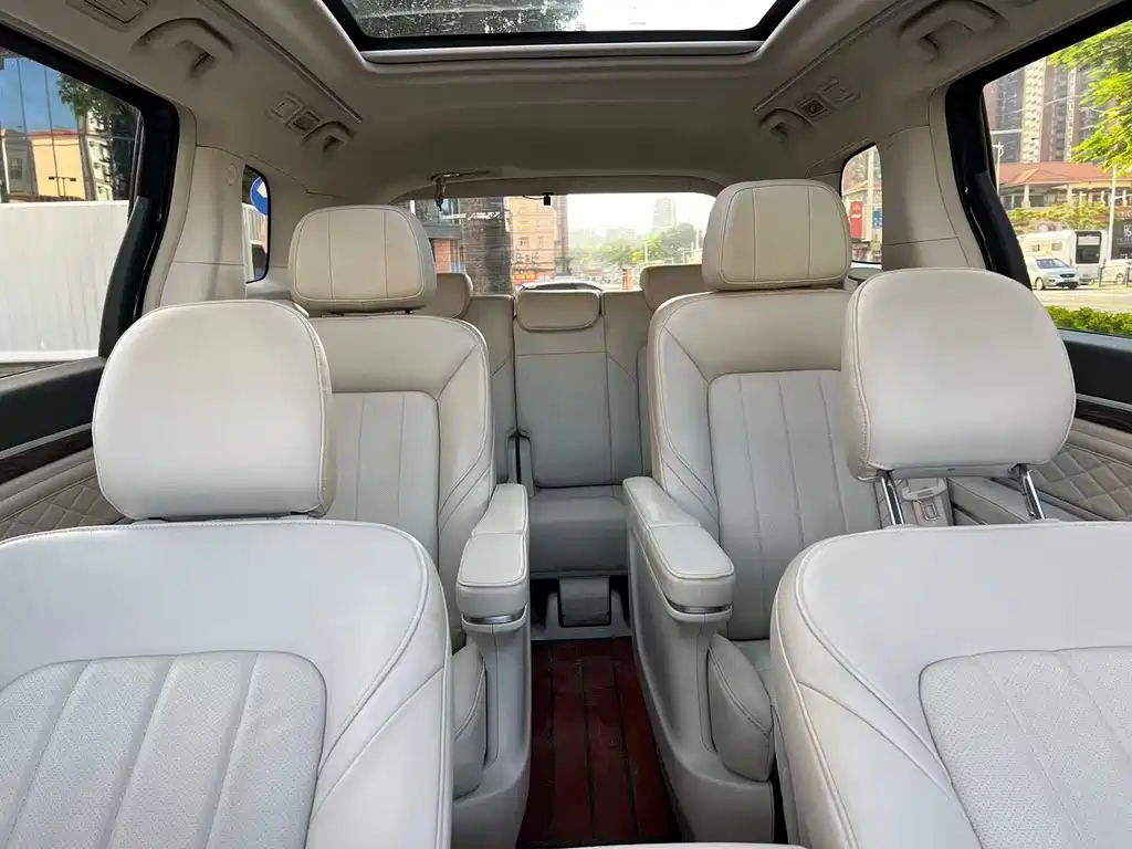 GAC Motor Trumpchi M8 2019 — фото 15