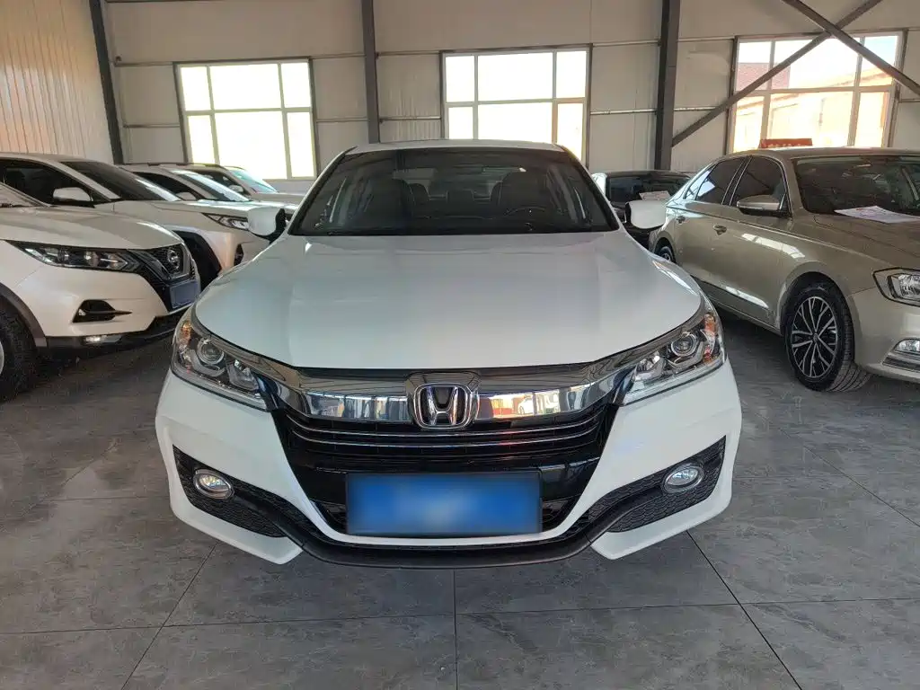 Honda Accord 2018 — фото 3