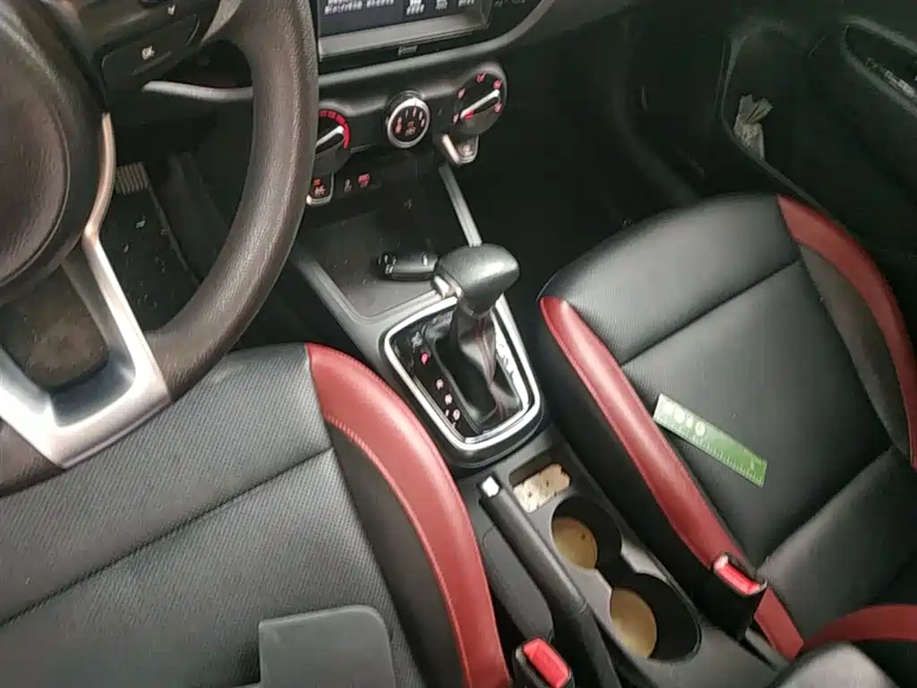 Kia KX Cross 2018 — фото 14