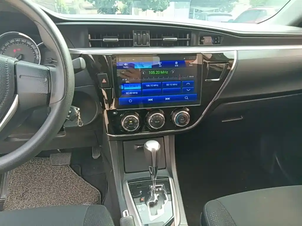 Toyota Corolla 2019 — фото 13