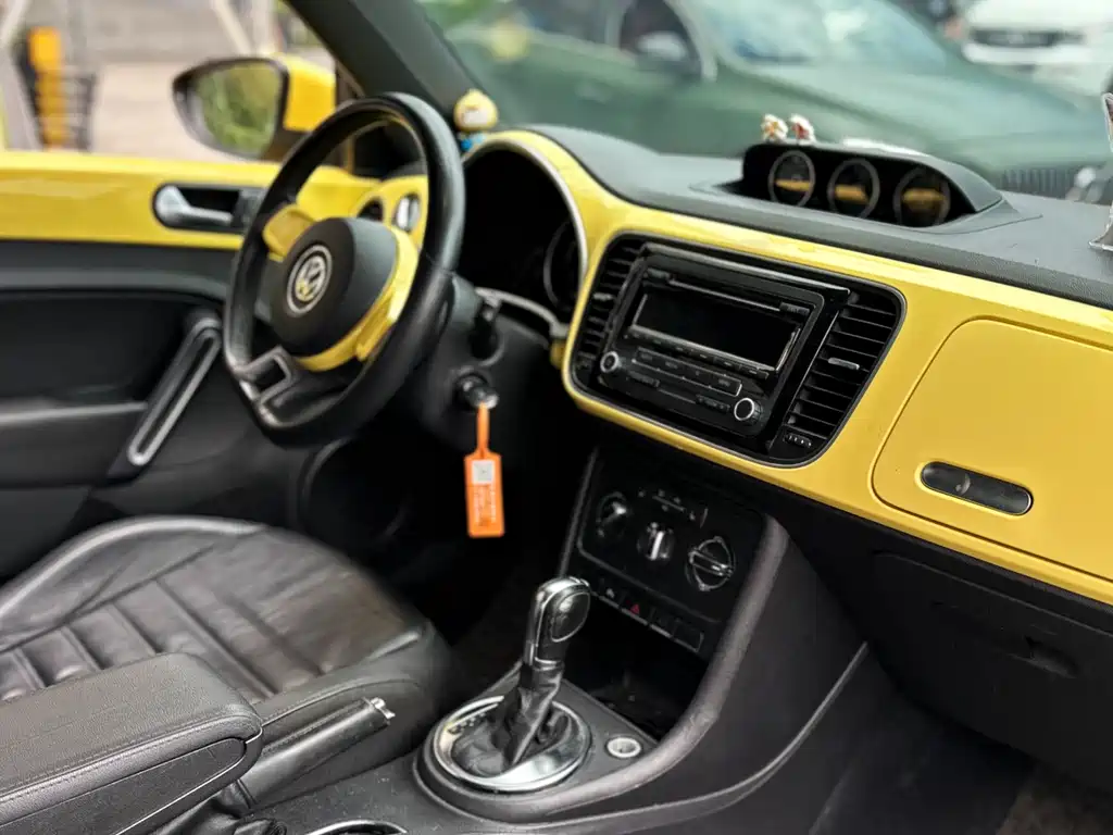 Volkswagen Beetle 2013