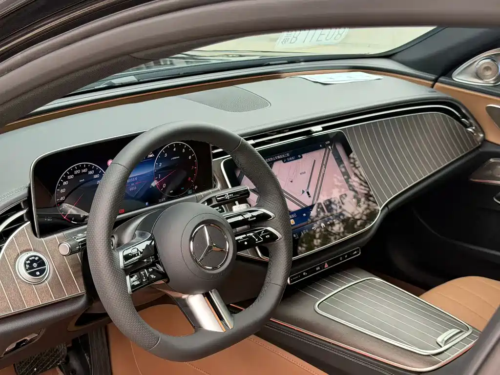 Mercedes-Benz E-Class 2026 — фото 6
