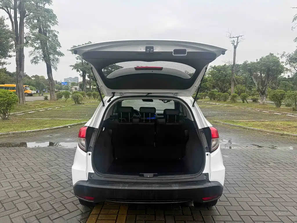 Honda Vezel 2021 — фото 15