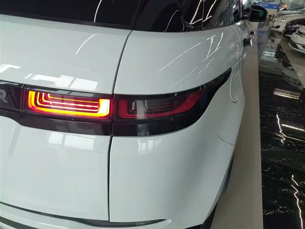Land Rover Evoque 2020 — фото 24