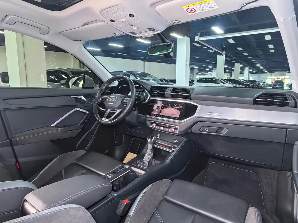 Audi Q3 Sportback 2023 — фото 16