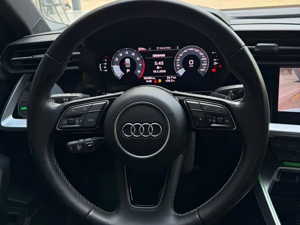 Audi A3 2023 — фото 14