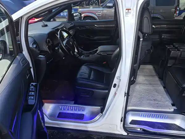 Toyota Alphard 2019
