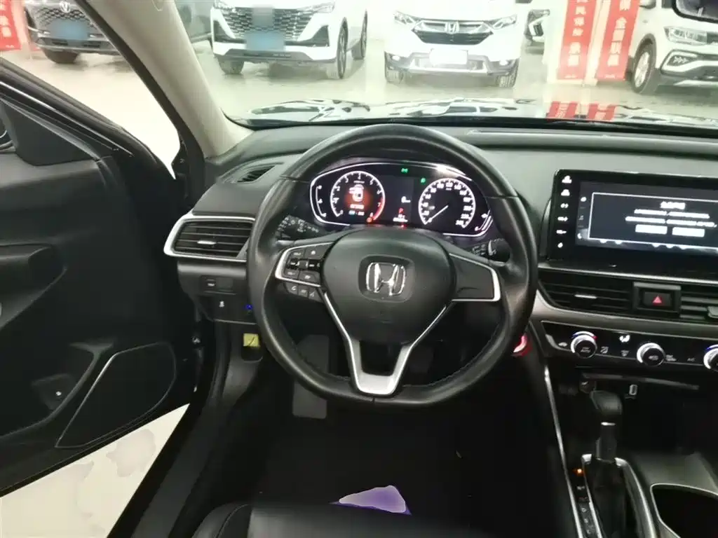 Honda Accord 2023 — фото 11
