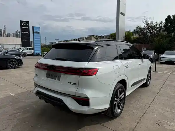 Audi Q6 2023