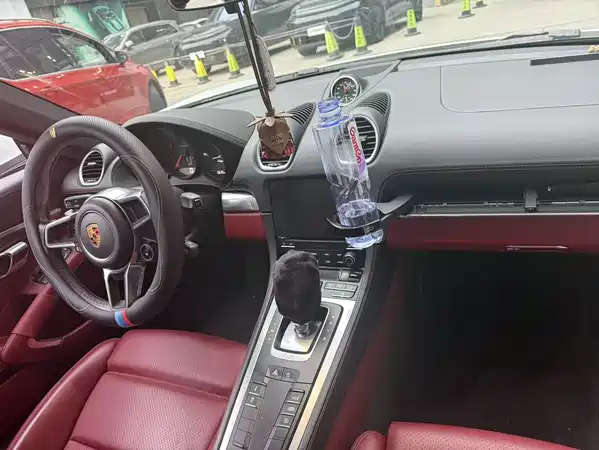Porsche 718 2019