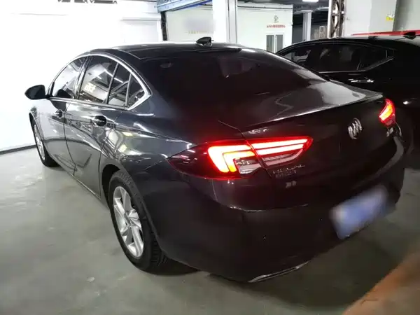 Buick Regal 2021