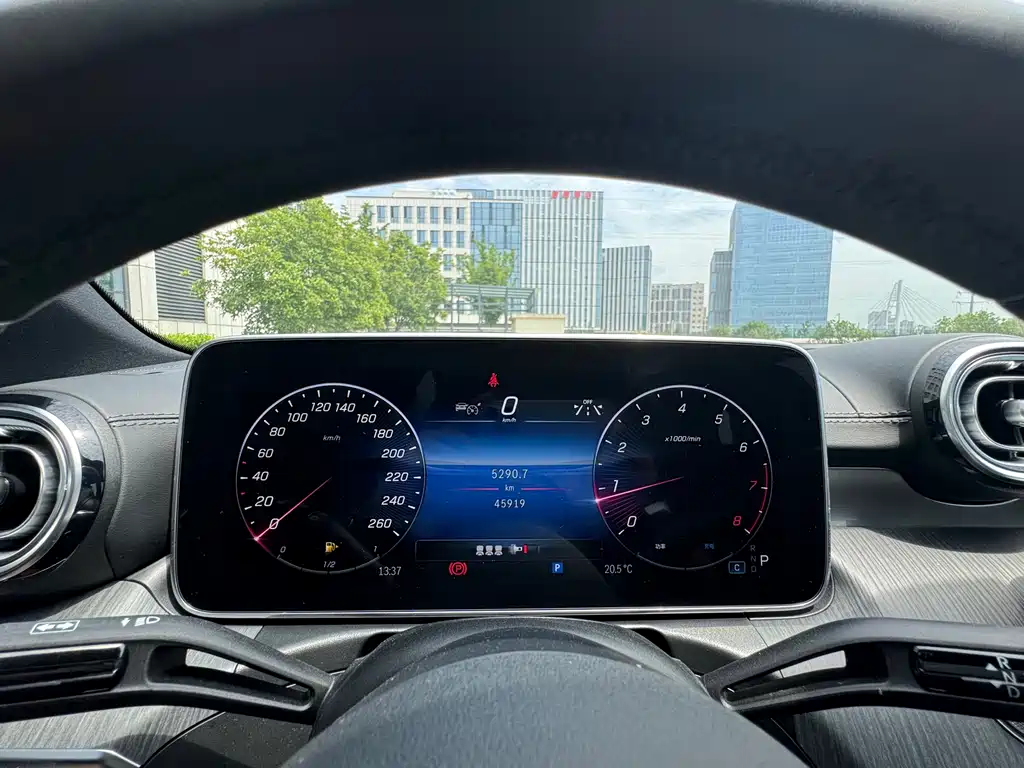 Mercedes-Benz C-Class 2023 — фото 25
