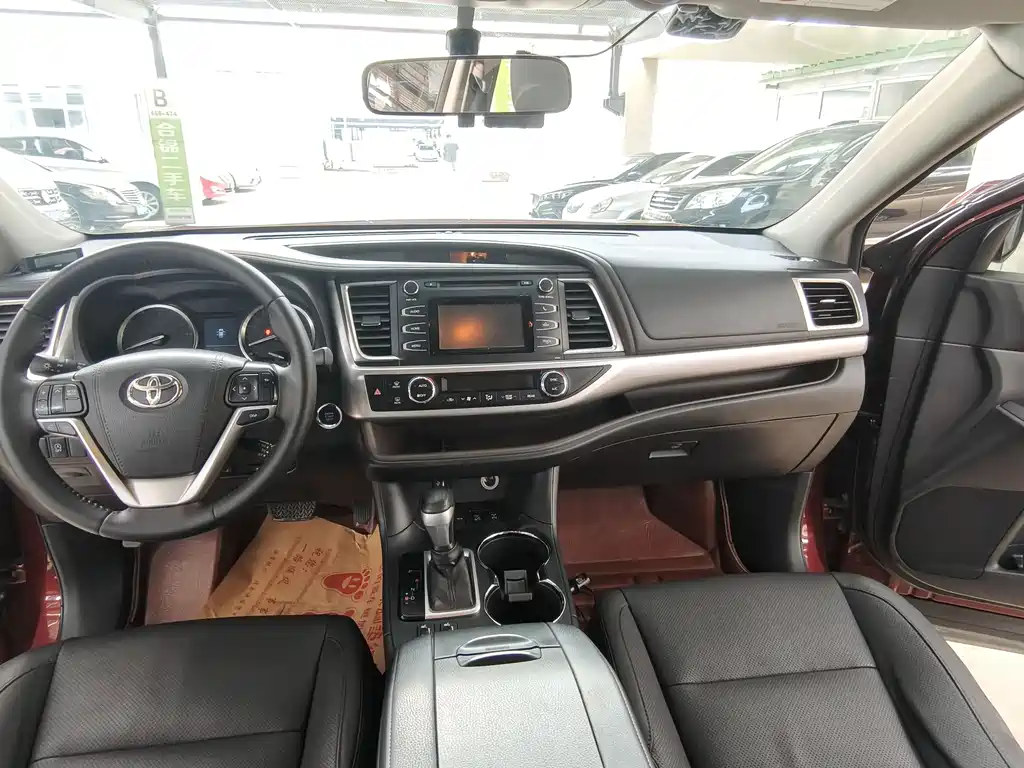 Toyota Highlander 2016 — фото 11