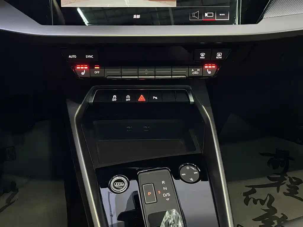 Audi A3 2023 — фото 16