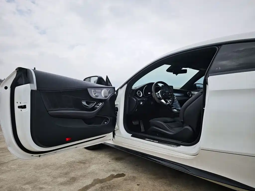 Mercedes-Benz C-Class AMG 2020 — фото 15
