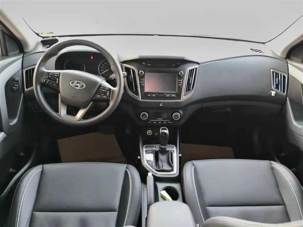 Hyundai ix25 2016 — фото 10