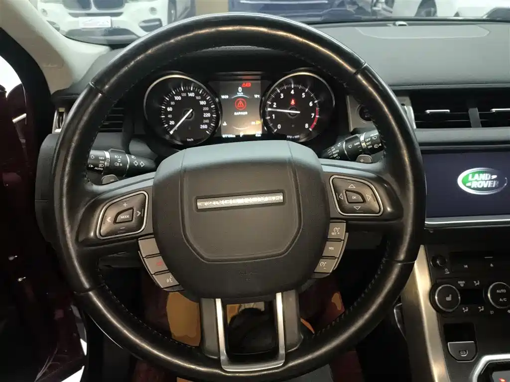 Land Rover Evoque 2019 — фото 4