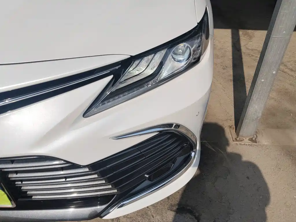 Toyota Camry 2022 — фото 18