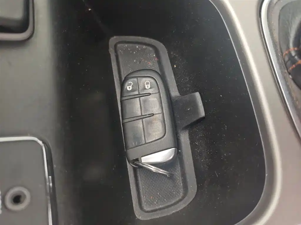 Jeep Compass 2020 — фото 9