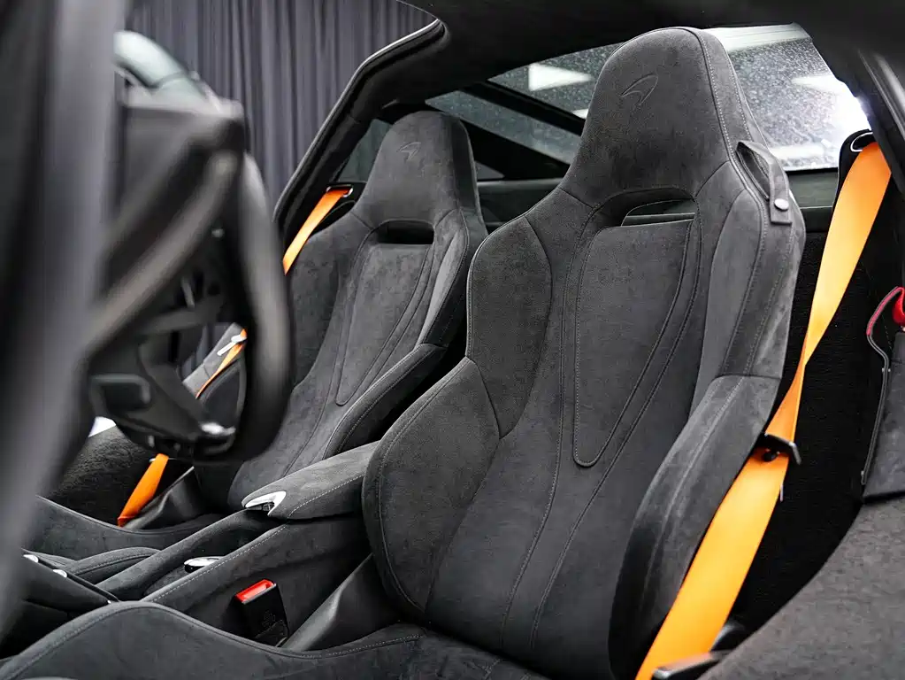 McLaren 720S 2020 — фото 13