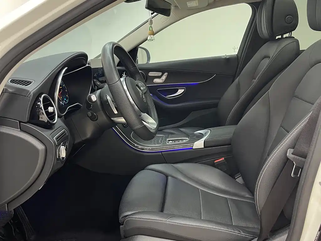 Mercedes-Benz C-Class 2021 — фото 10