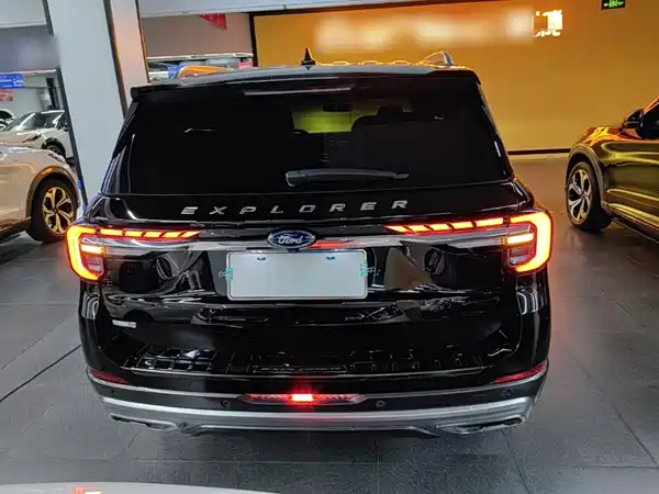 Ford Explorer 2022