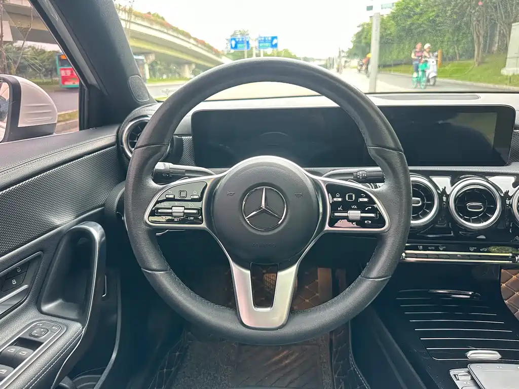 Mercedes-Benz A-Class 2021 — фото 14