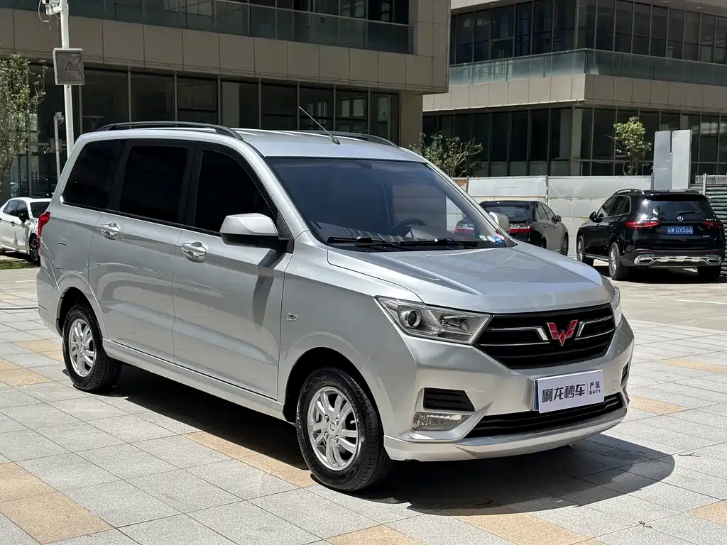 Wuling Hongguang 2021 — фото 11