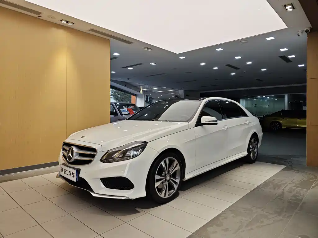 Mercedes-Benz E-Class 2015 — фото 1