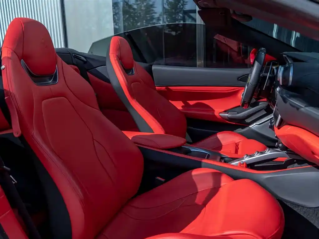 Ferrari Portofino 2019 — фото 12