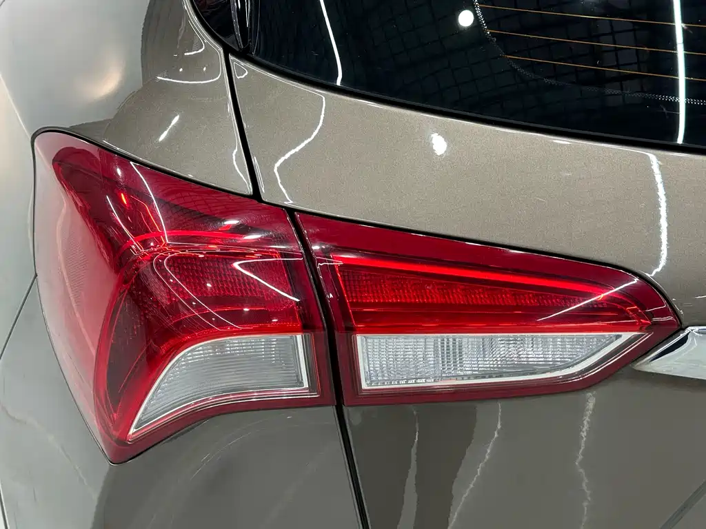 Buick Envision Plus 2020 — фото 9