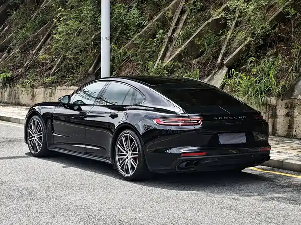 Porsche Panamera 2017