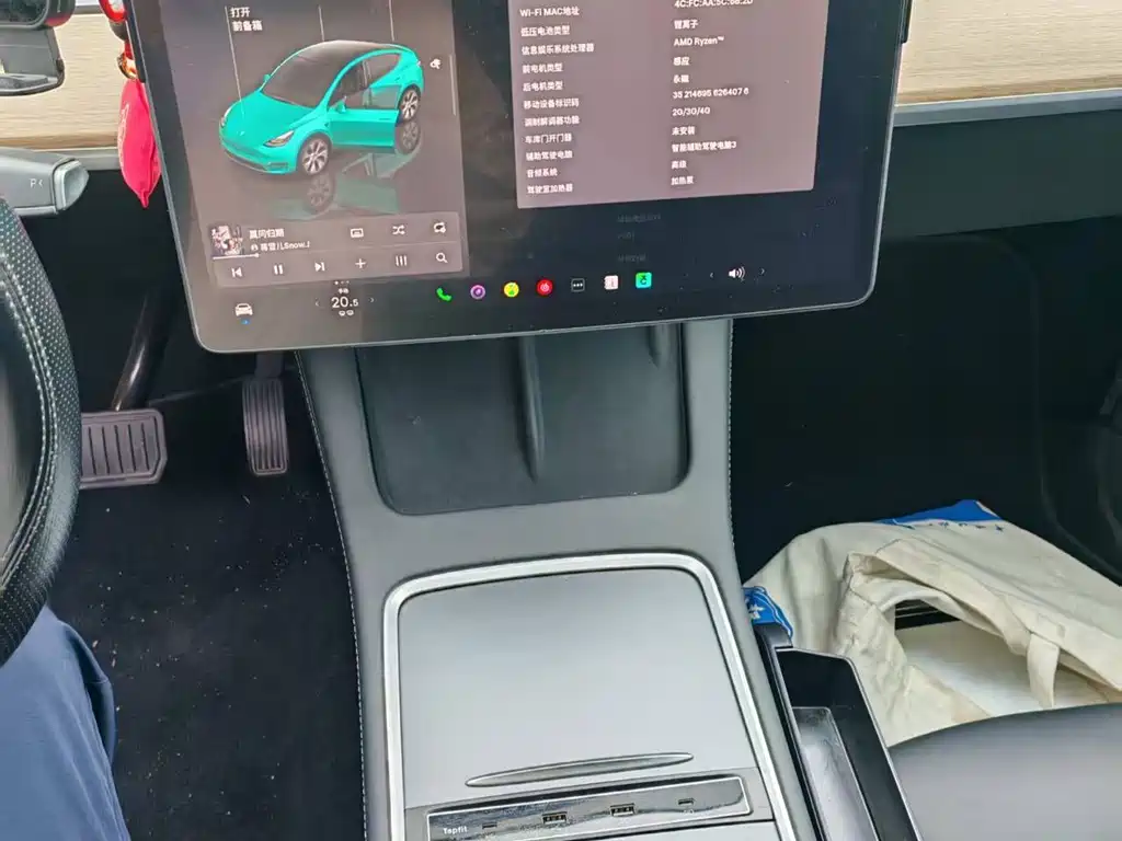 Tesla Model Y 2022 — фото 10