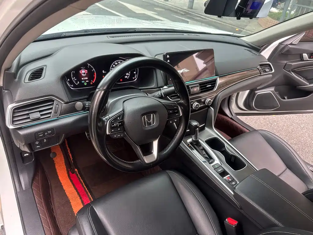Honda Accord 2022 — фото 14