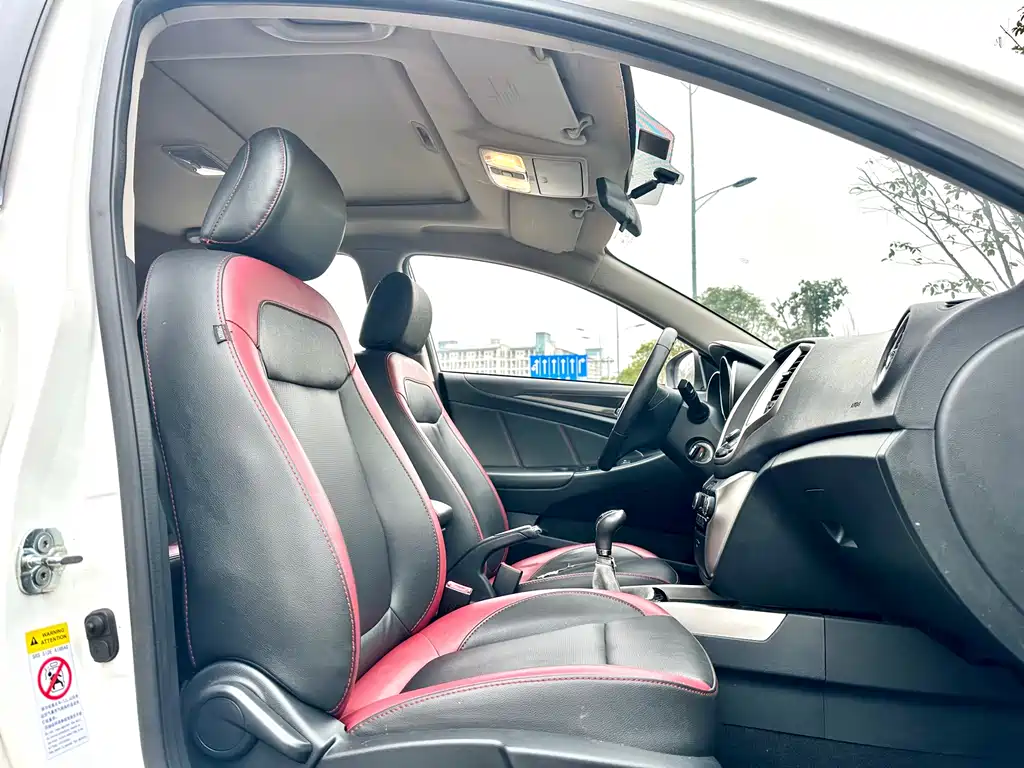 Changan Eado XT 2015 — фото 22