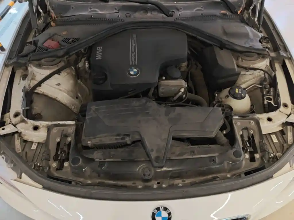 BMW 3 Series 2015 — фото 20