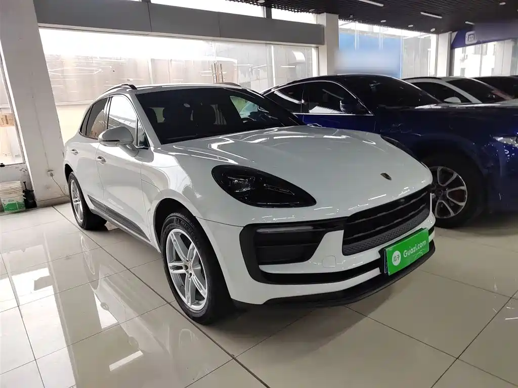 Porsche Macan 2023 — фото 4