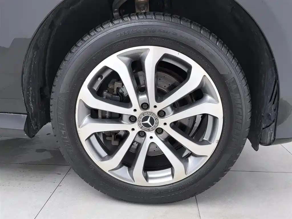 Mercedes-Benz GLE 2019 — фото 25
