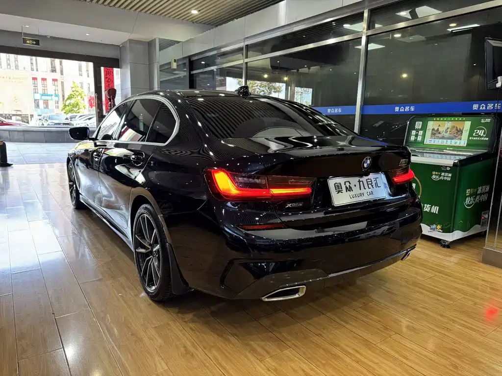BMW 3 Series 2020 — фото 16