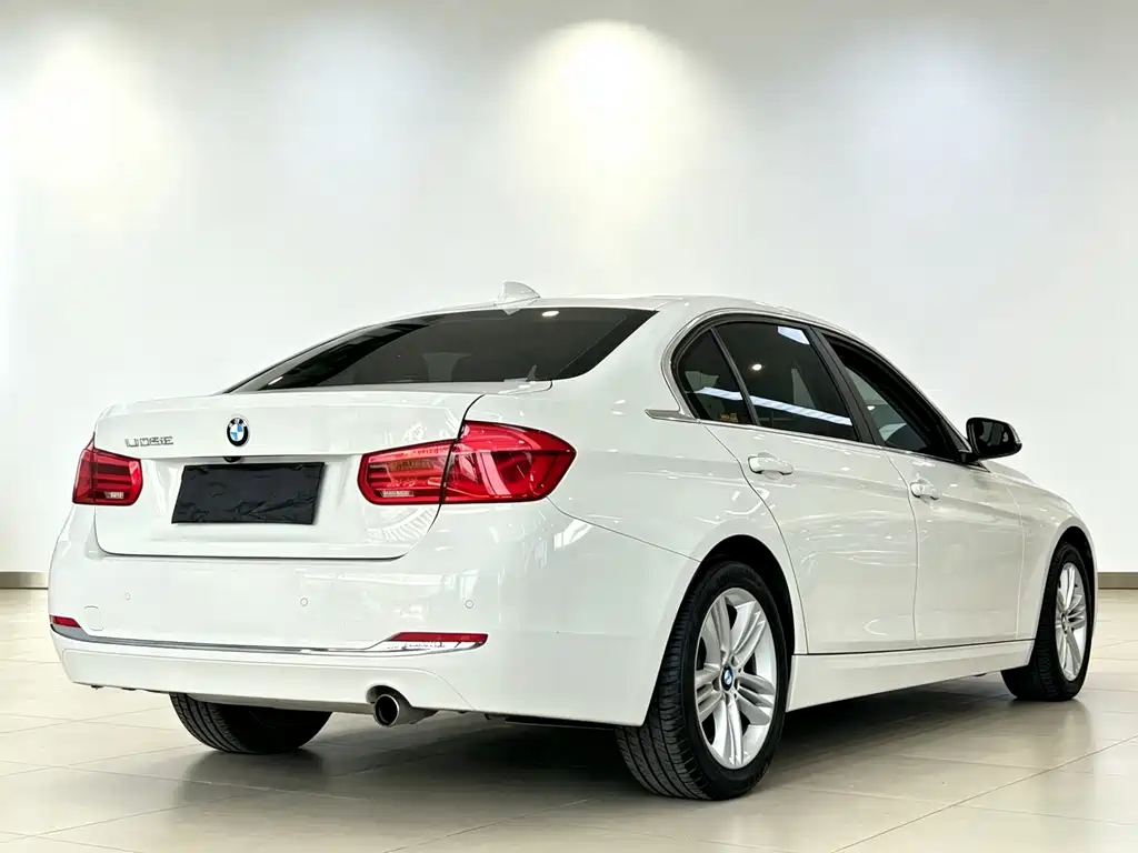 BMW 3 Series 2016 — фото 5