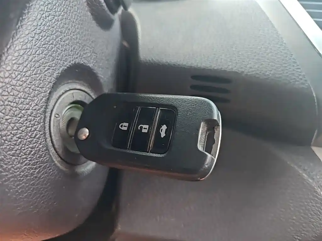 Honda Accord 2015 — фото 9