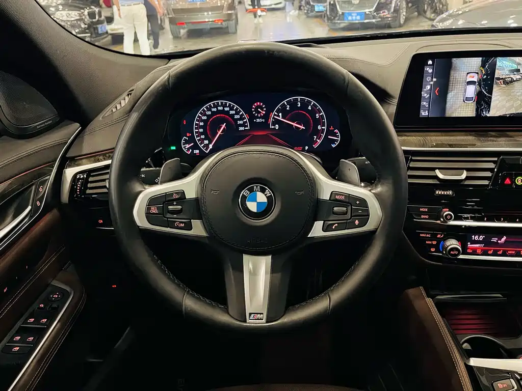 BMW 6 Series GT 2018 — фото 6