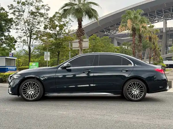 Mercedes-Benz C-Class 2022
