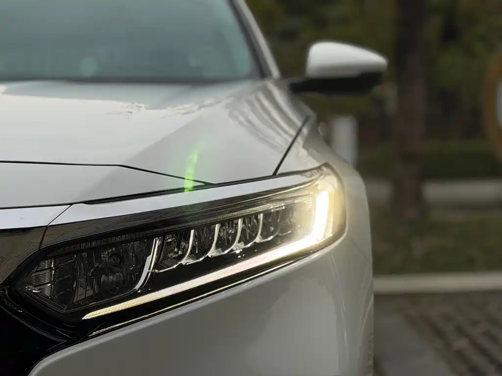 Honda Accord 2020 — фото 18