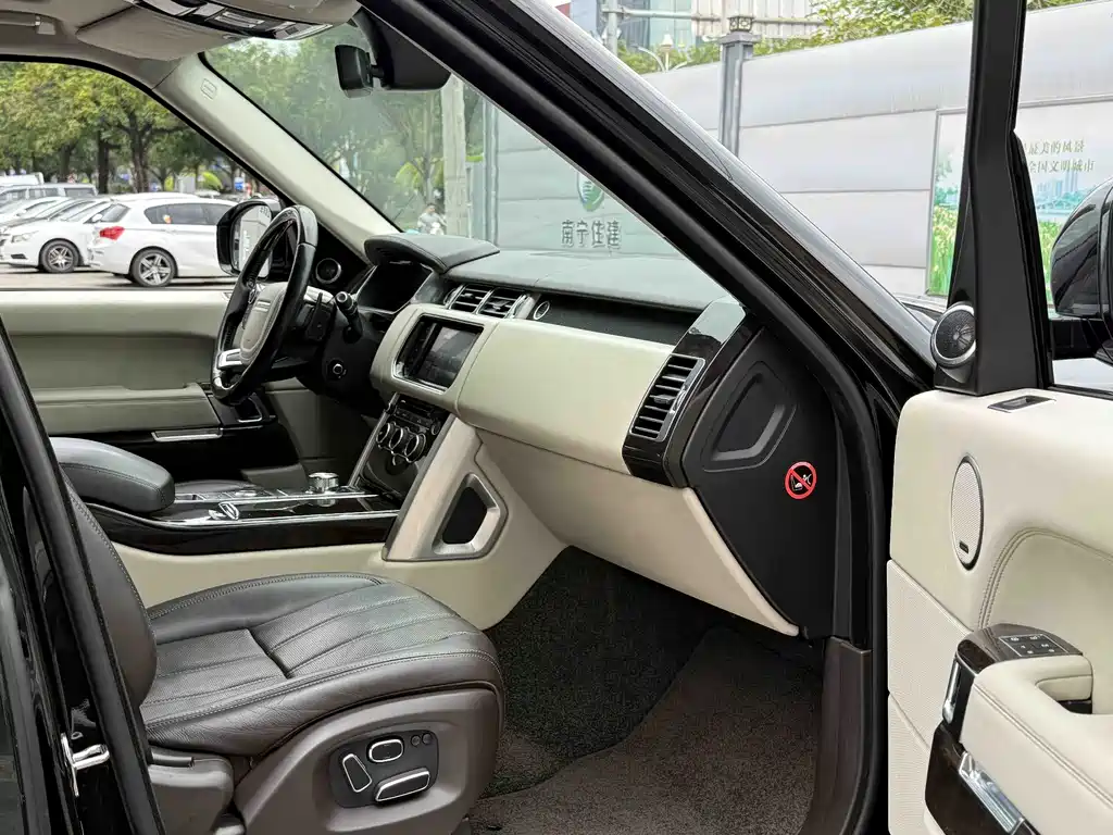 Land Rover Range Rover 2015 — фото 12