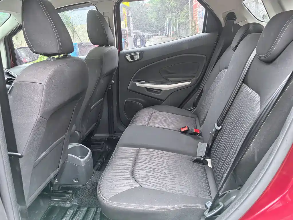 Ford Ecosport 2014 — фото 8