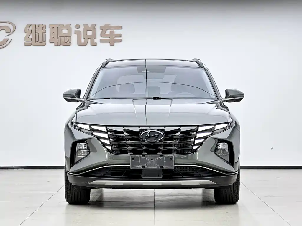 Hyundai Tucson 2023 — фото 2